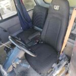 cabina ergonómica y puesto de mando de maquinaria pesada para movimientos de tierra